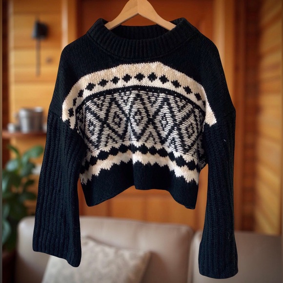 Altar'd State Geometric Fair Isle Cropped Sweater - Black - Medium NWT - Picture 3 of 11
